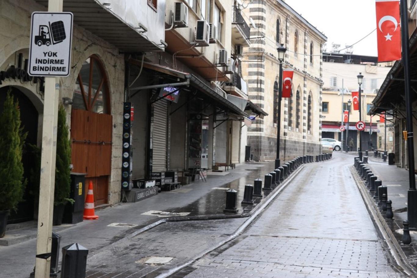 Turkey’s cities fall silent as a two-day curfew begins